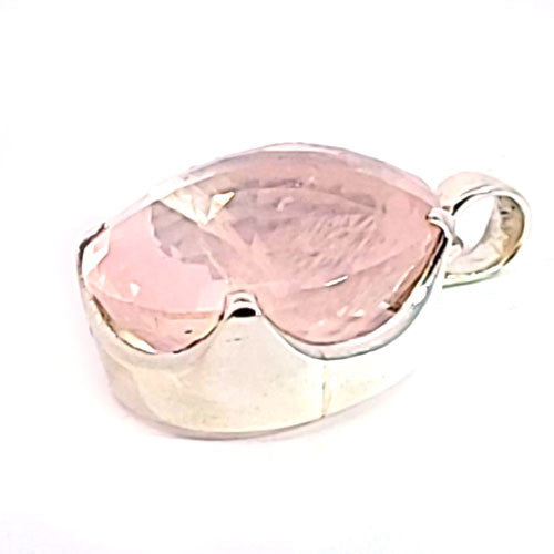 Rosenquarz Anhänger facettiert - 2