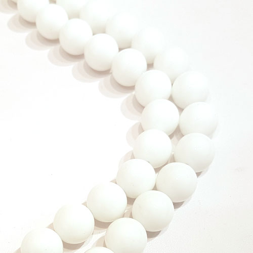 White agate, 12 mm bead strand