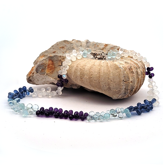 Designkette Tropfen facettiert mit Amethyst, Aquamarin, Iolith und Mondstein by Steindesign
