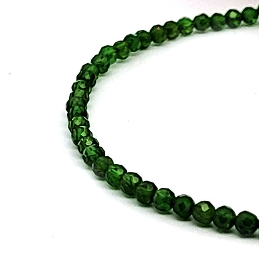 Catena di perle di diopside di cromo sfaccettata da 3 mm