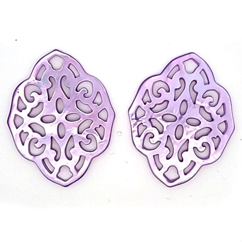 Ear pendant mother of pearl ornamental, purple