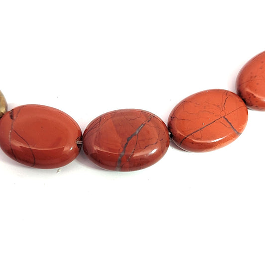 Red jasper, strand oval flat 20 x 14 mm