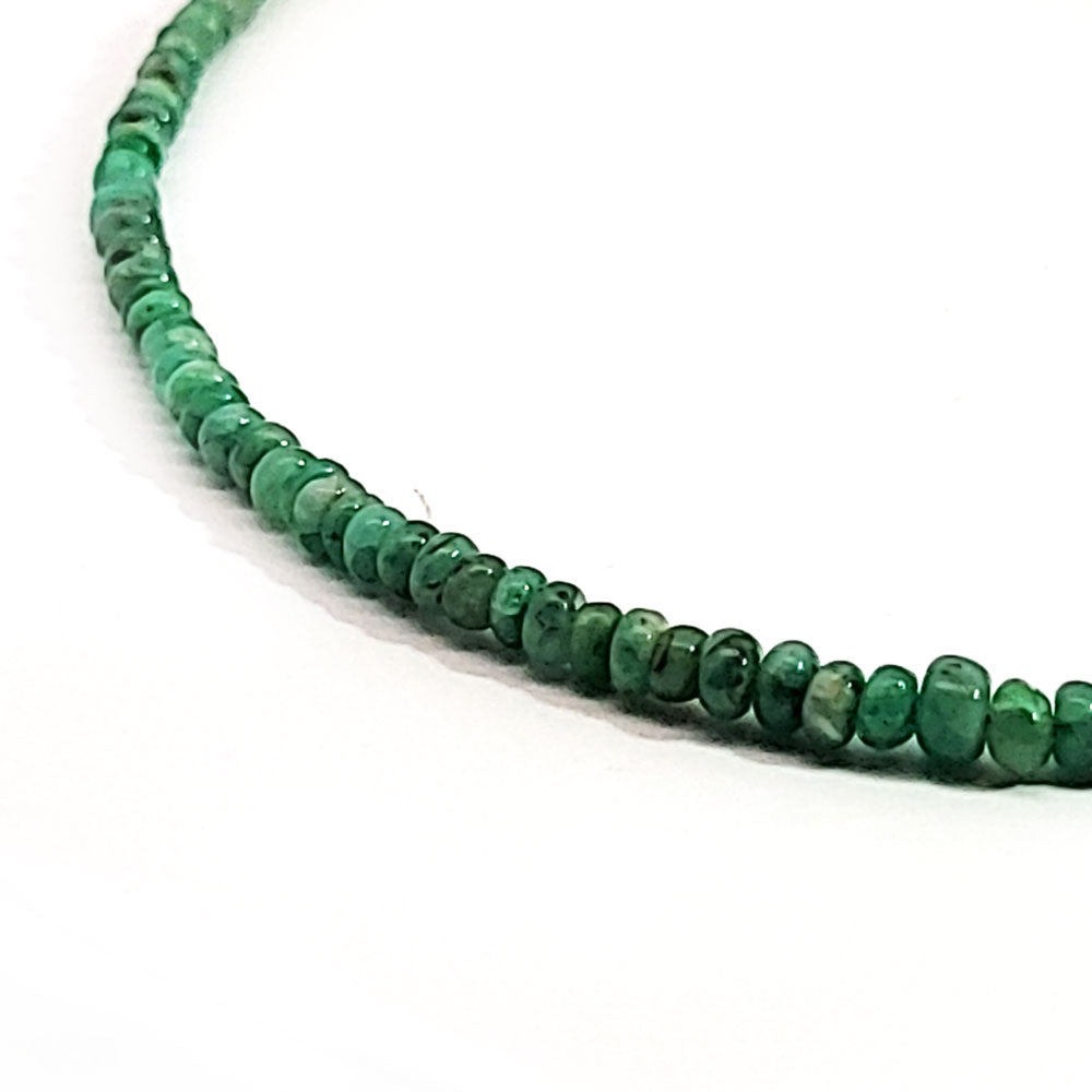 Emerald necklace button 3-4 mm