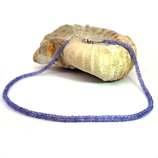 Tansanit Kette Button 5 mm facettiert