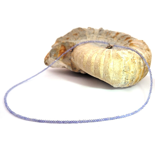 Tansanit Kugelkette 2 mm facettiert