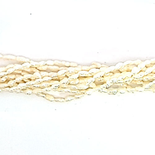 Perle weiß, Strang Rice mini 2,5 x 4 mm  - 2