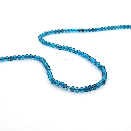 Apatit blau, Kugelstrang 2,5 mm facettiert