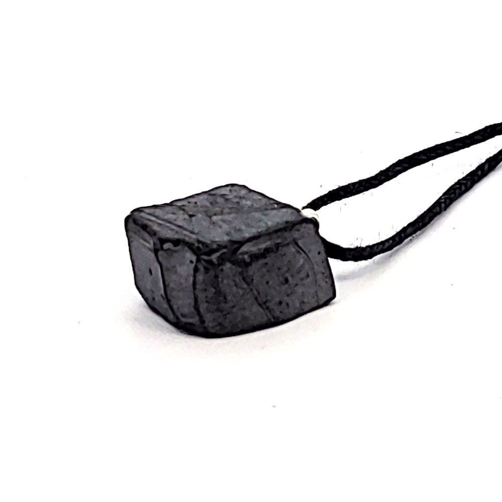 Edel-Schungit (Shungit) Anhänger klein by Steindesign