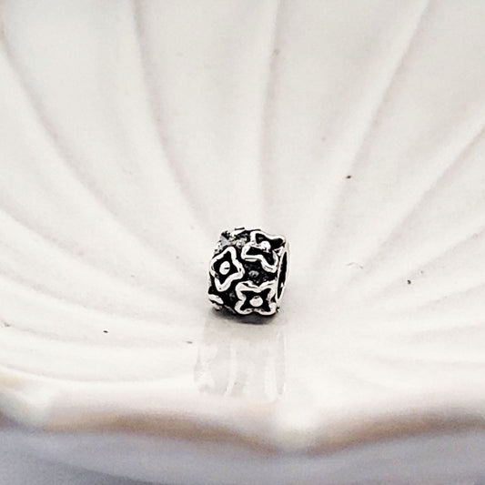 Indian_Charm_Silberbead_Blumen