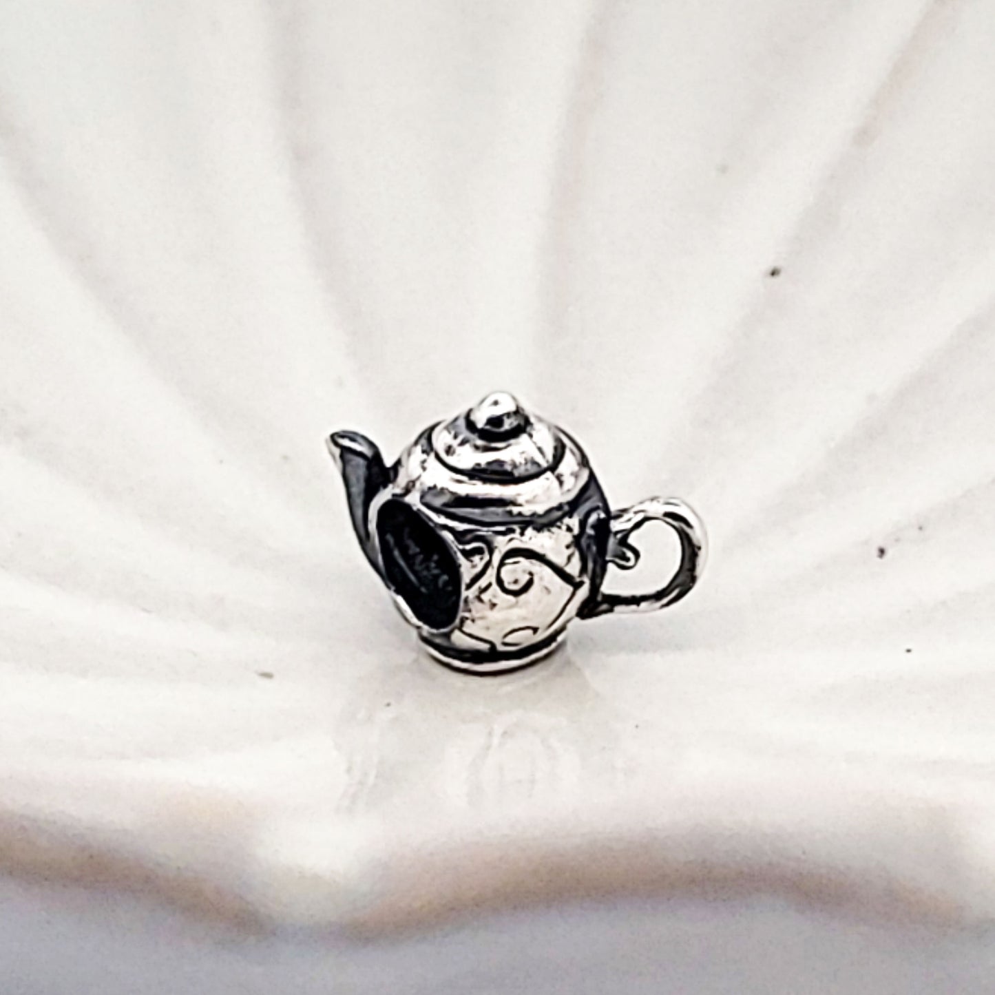 Indian_Charm_Silberbead_Teekanne