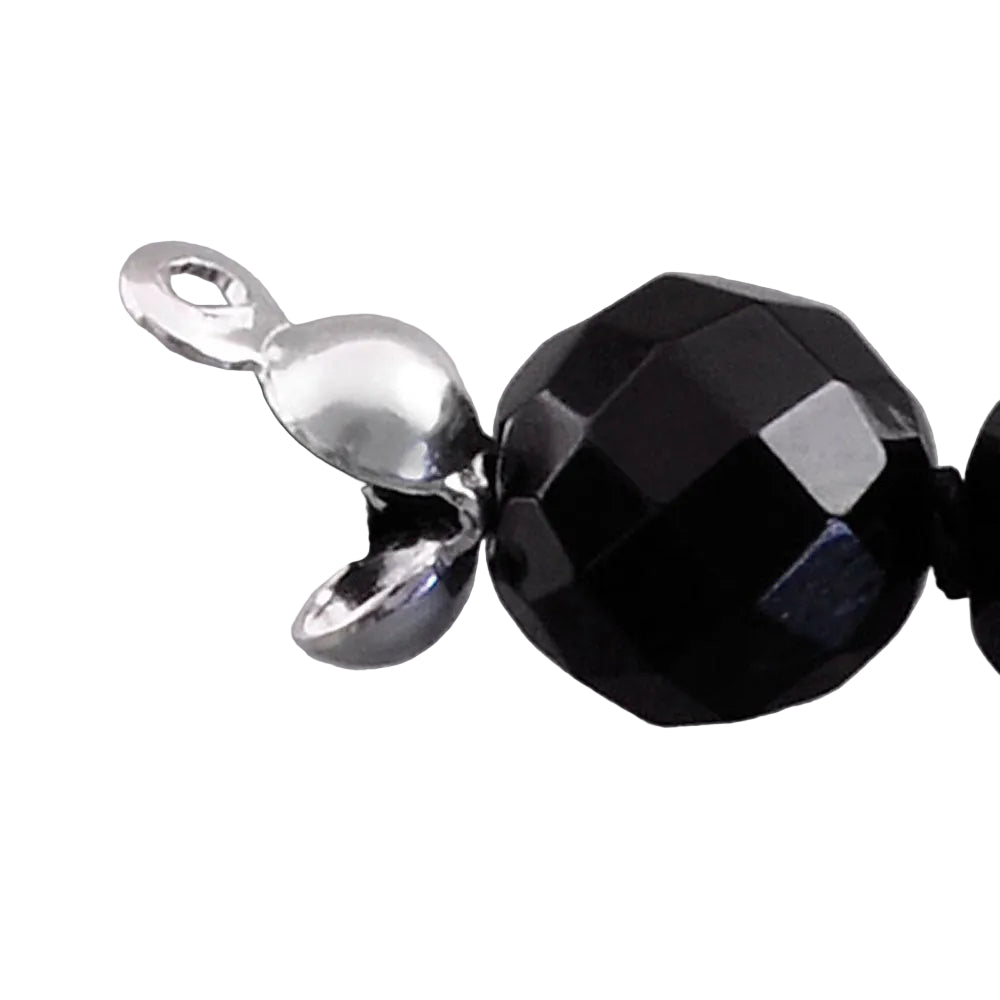 Kalotte-geschlossene-Oese-mit-Fadenloch-Anwendung