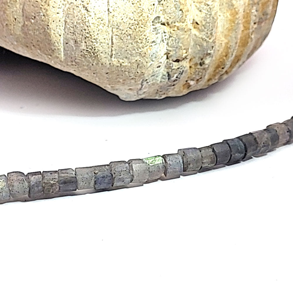 Labradorite necklace, square, 5 mm