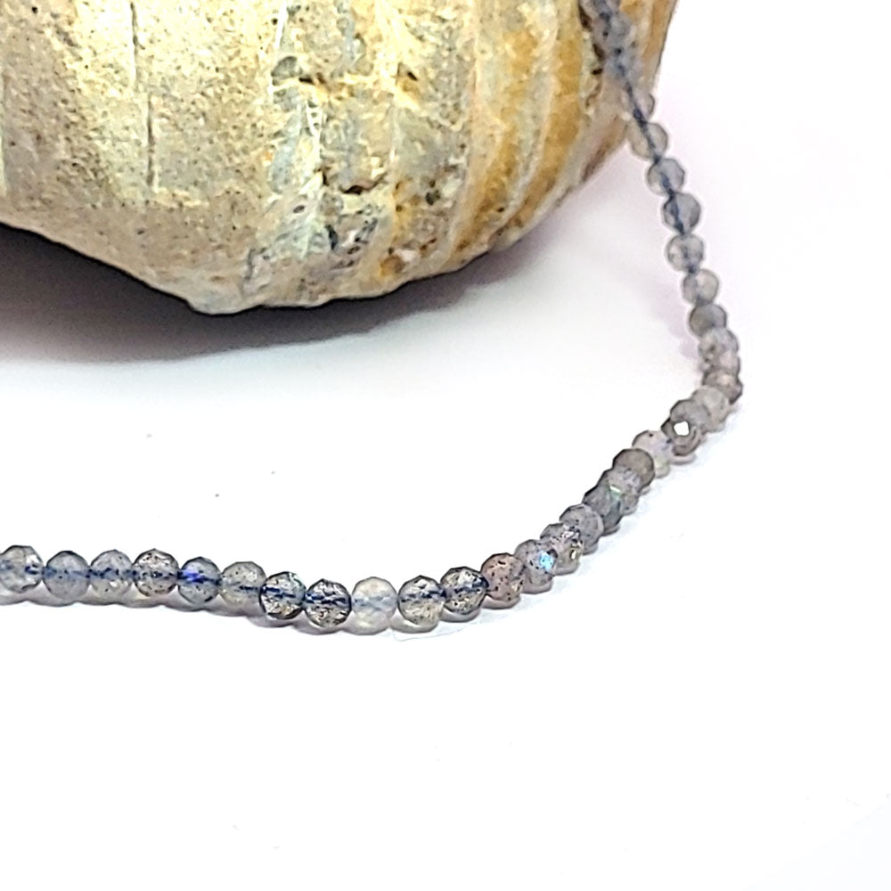 Collana di perle di labradorite sfaccettate da 3 mm