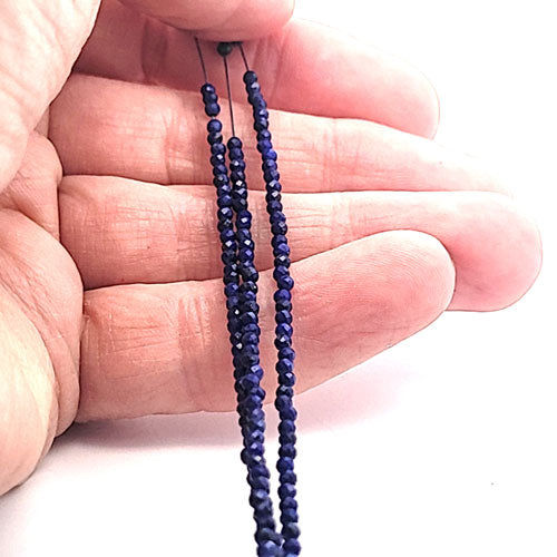 Lapis Lazuli Strang 2 mm facettiert by Steindesign