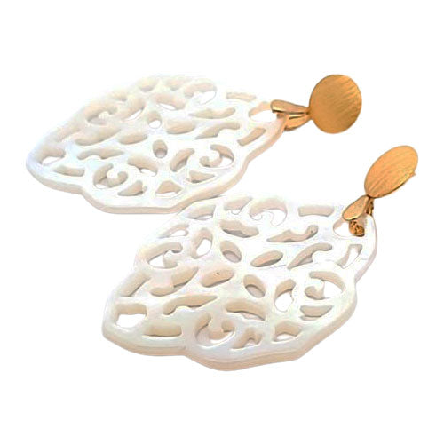 Ear pendant mother of pearl ornamental, white