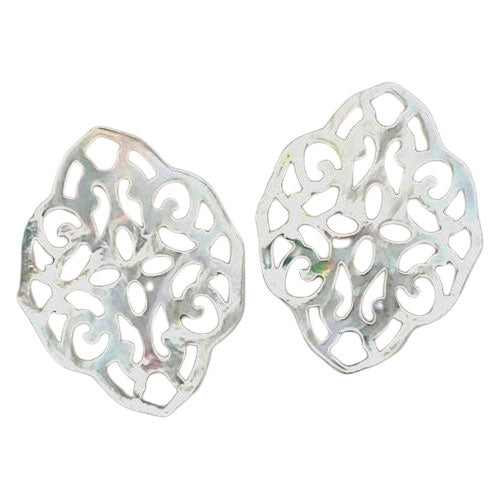 Ear pendant mother of pearl ornamental, white