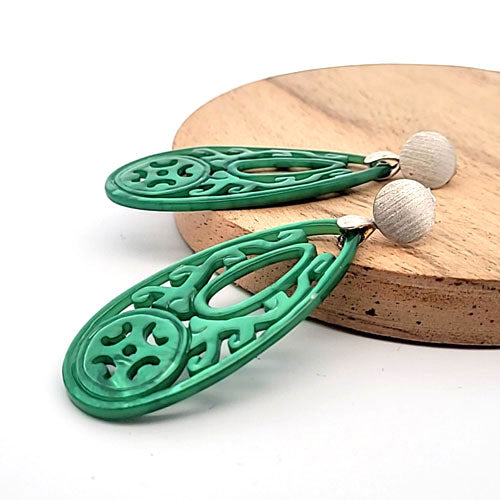 Ear pendant mother of pearl drop long, green