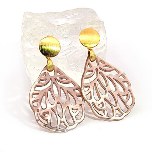 Ear pendant mother of pearl leaf small, black