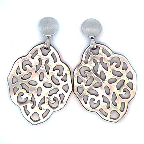 Ear pendant mother of pearl ornamental, sand grey