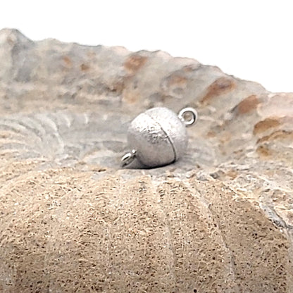 Chiusura a sfera magnetica 10 mm, argento rodiato, opaco