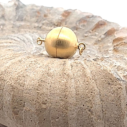 Magnet-Kugelschließe 14 mm, Silber vergoldet matt