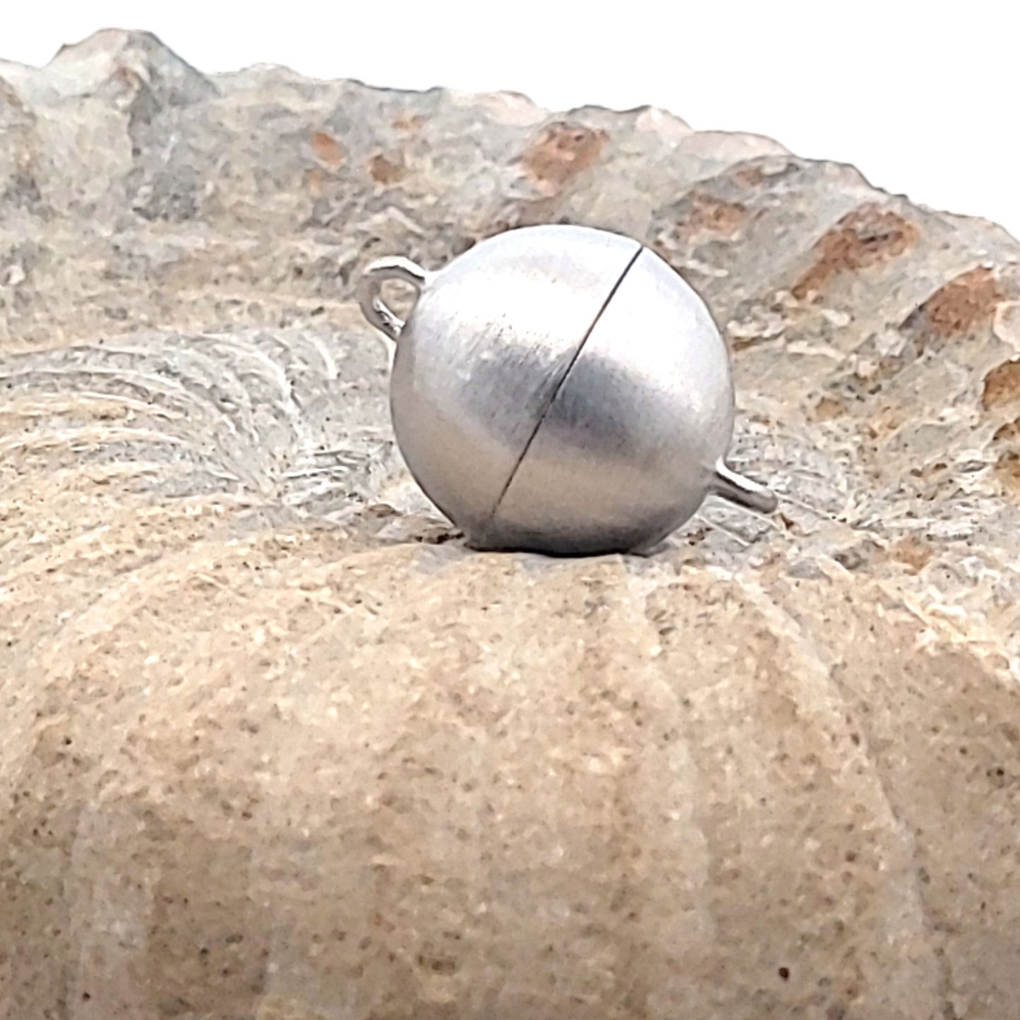 Magnet-Kugelschließe 16 mm, Silber rhodiniert matt