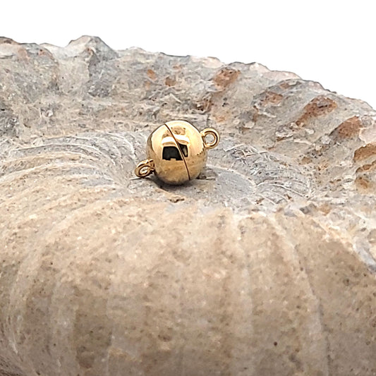 Magnet-Kugelschließe 8 mm, Silber vergoldet