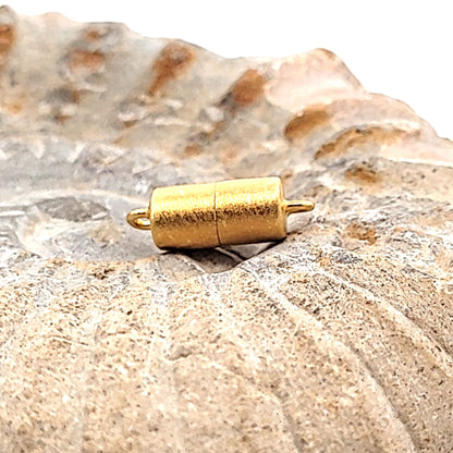 Magnet-Zylinderschließe 6 mm, Silber vergoldet matt