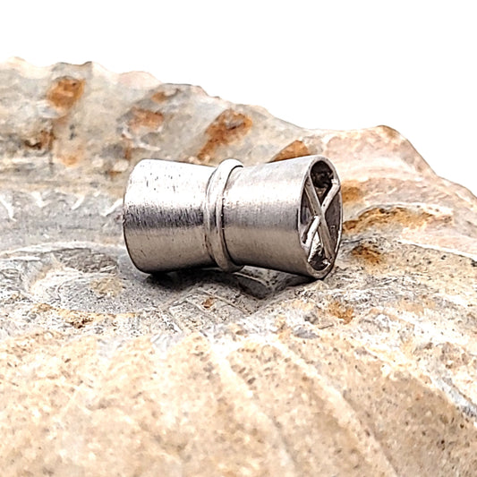 Magnetschließe Diabolo klein, Silber rhodiniert matt