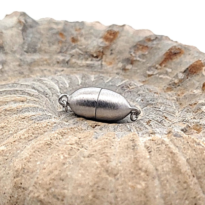 Magnetschließe oval 8 mm, Silber rhodiniert matt