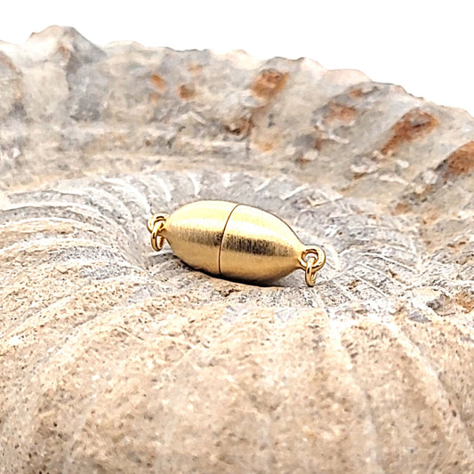 Magnetschließe oval 8 mm, Silber vergoldet matt