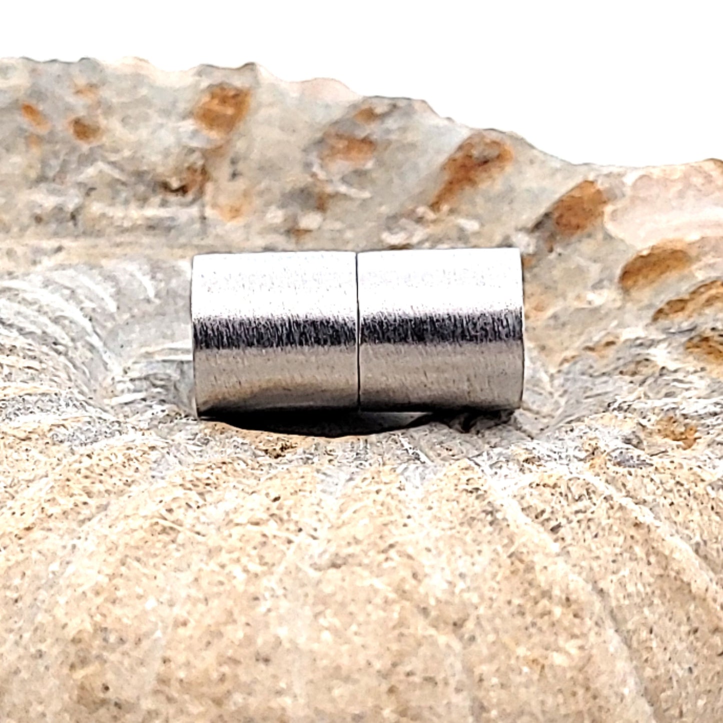 Magnetic clasp cylinder "Multi-Row" 10 mm, silver rhodium-plated matte