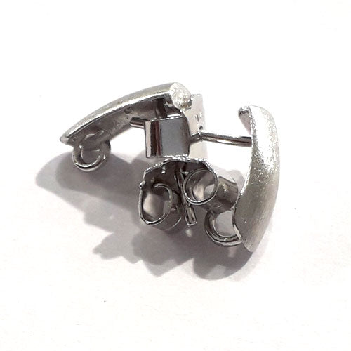 Orecchini a bottone con fiocco in vernice 11 mm, argento