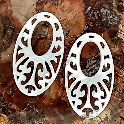 Ohrpendler Perlmutt Oval groß, weiß  - 4