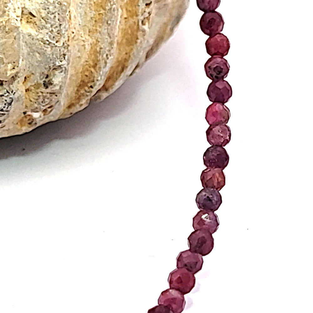 Rubin Kugelkette 3 mm facettiert