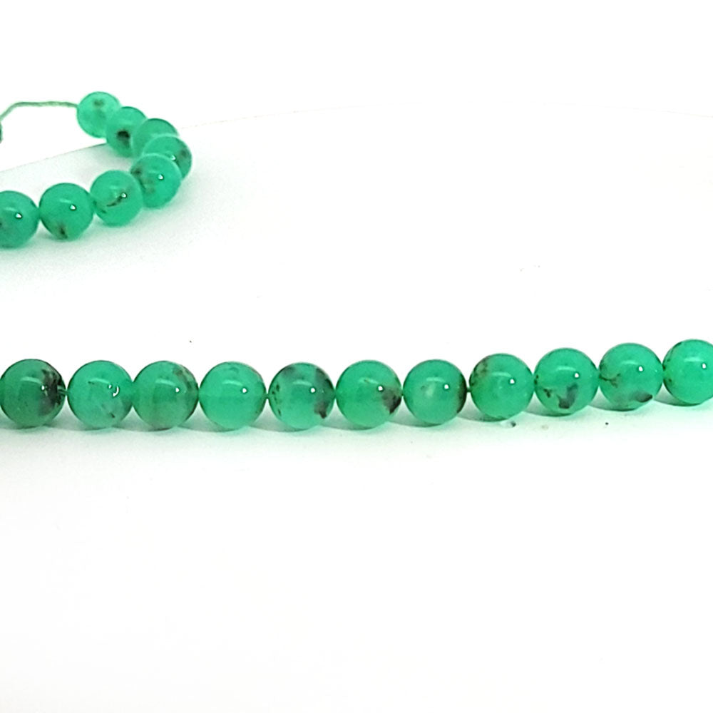 Chrysoprase A spherical strand 7 mm
