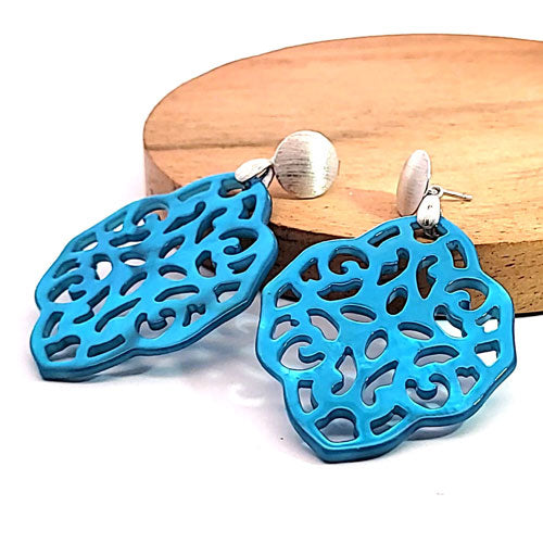 Ear pendant mother of pearl ornamental, blue turquoise